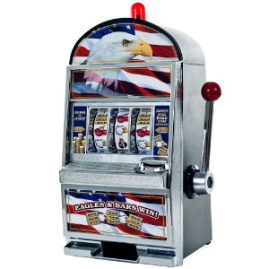 eagle-themed-fruit-machine-toy